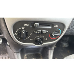 Poignee interieur avant gauche PEUGEOT 206