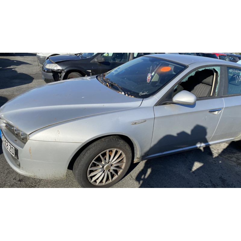 Feu arriere secondaire droit (feux) ALFA ROMEO 159 Photo n°11