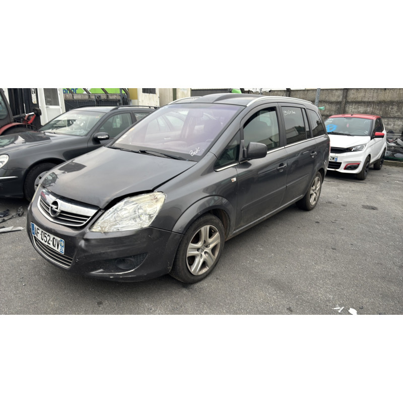 Pare choc arriere OPEL ZAFIRA B Photo n°9