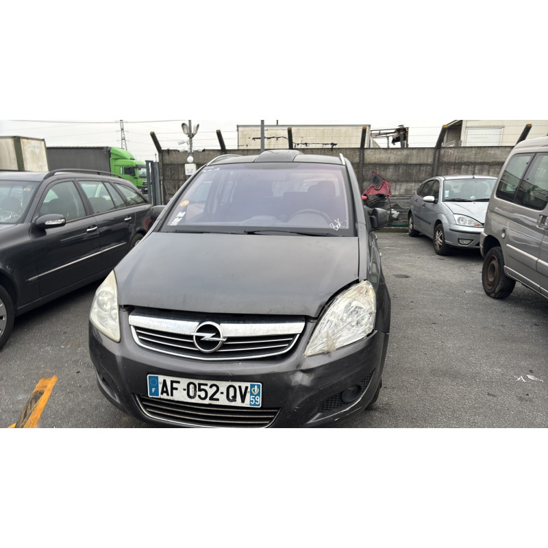 Pare choc arriere OPEL ZAFIRA B Photo n°15