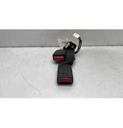 Attache ceinture arriere droit MAZDA 3 3