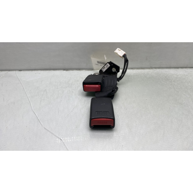 Attache ceinture arriere droit MAZDA 3 3 Photo n°3