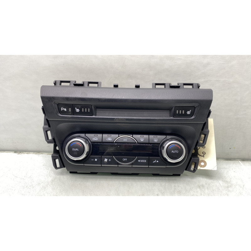 Commande chauffage MAZDA 3 3 Photo n°1