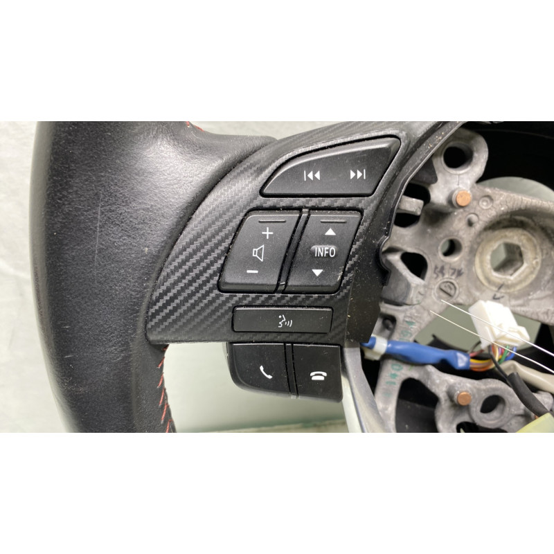 Volant MAZDA 3 3 Photo n°4