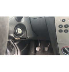 Poignee porte avant gauche OPEL MERIVA A