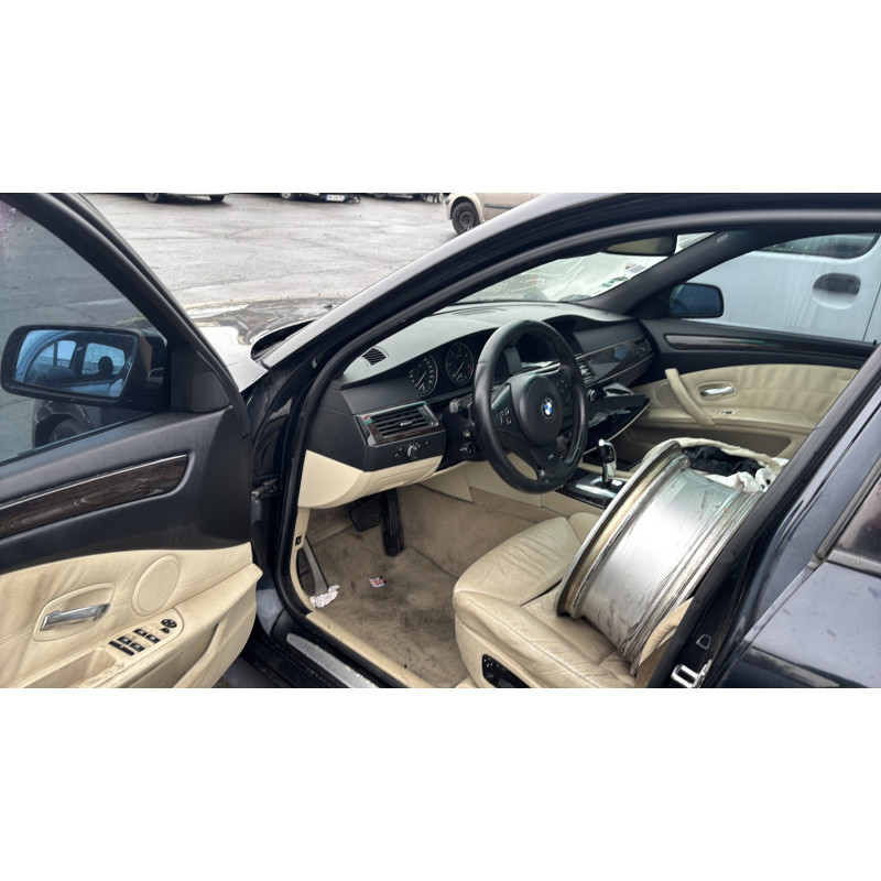 Porte avant droit BMW SERIE 5 E60 Photo n°16