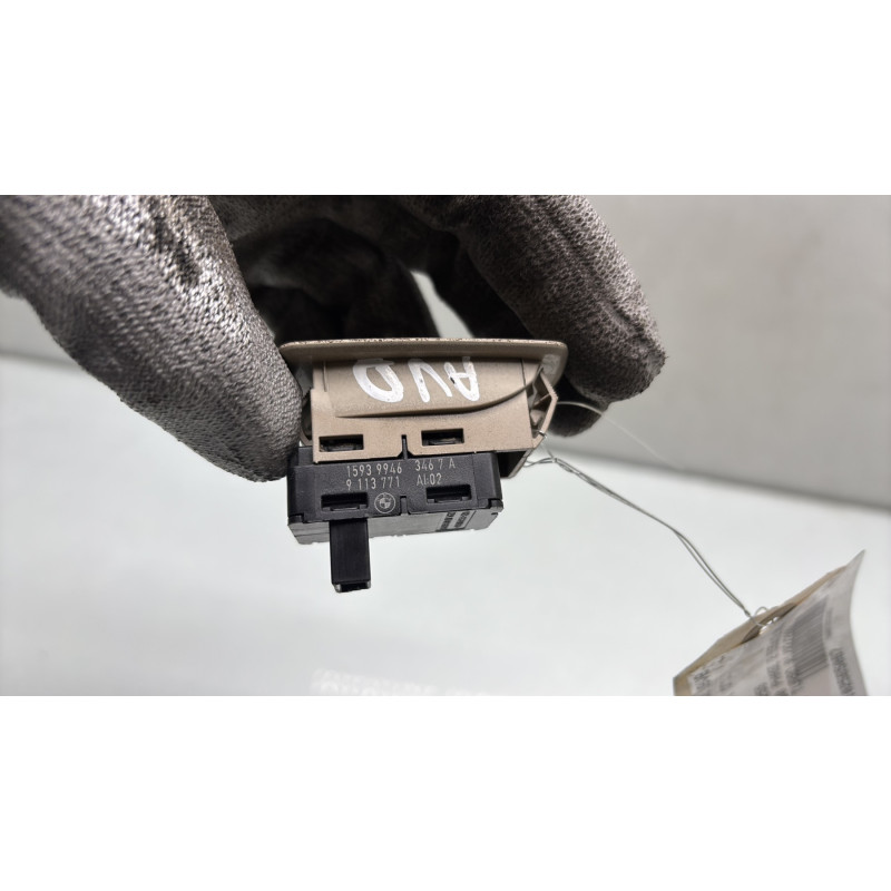 Interrupteur de leve vitre avant droit BMW SERIE 5 E60 Photo n°4