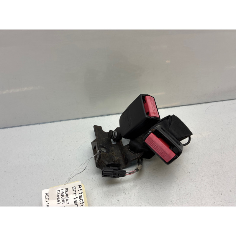 Attache ceinture arriere gauche RENAULT LAGUNA 3 Photo n°2