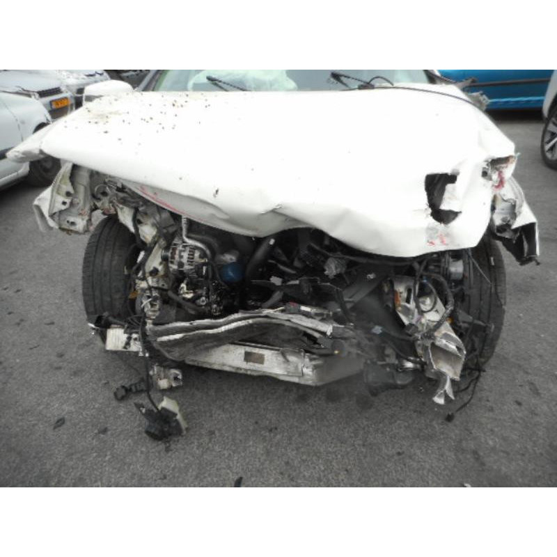 Bouchon de carburant MERCEDES CLASSE A 176 Photo n°9