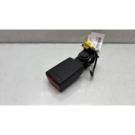 Attache ceinture arriere gauche MERCEDES CLASSE A 176 Photo n°1
