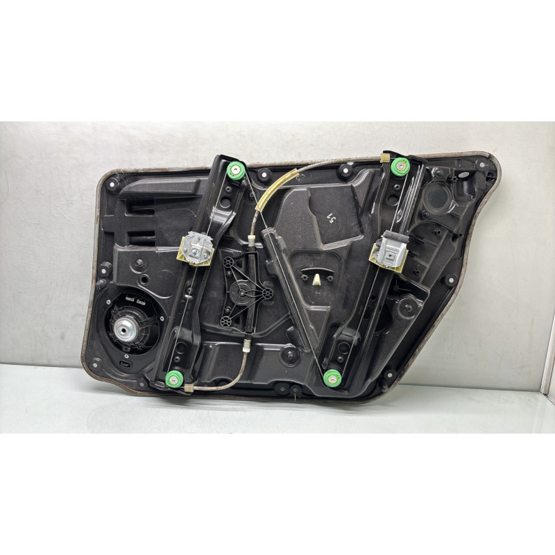 Leve vitre electrique avant gauche MERCEDES CLASSE A 176 Photo n°3