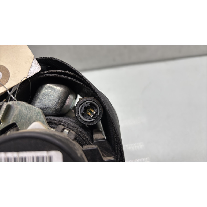 Pretensionneur de ceinture avant droit DACIA DUSTER 1 Photo n°3