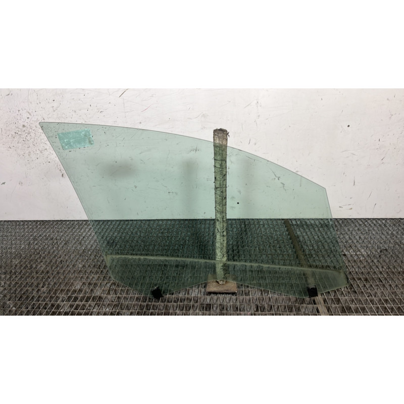 Vitre avant gauche CITROEN C5 2 Photo n°4