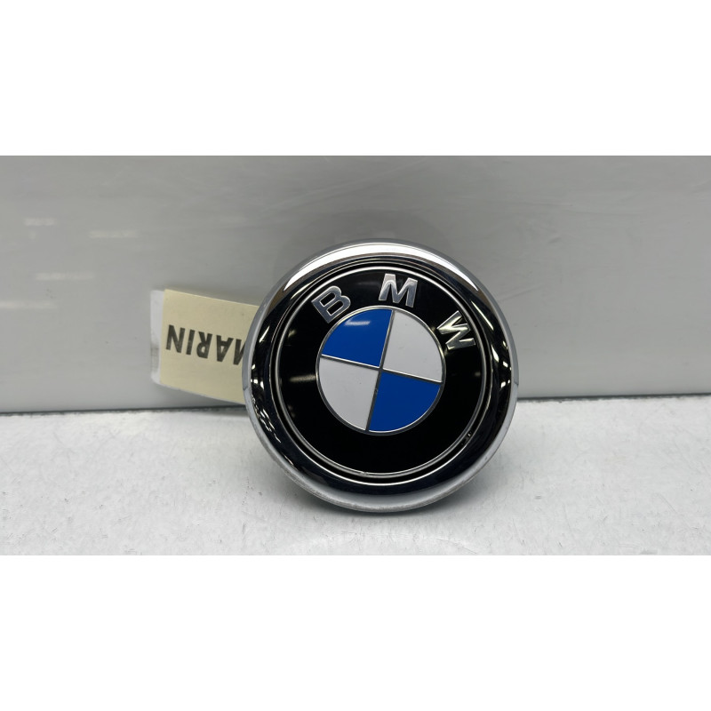 Bouton de coffre BMW SERIE 1 F21 Photo n°1