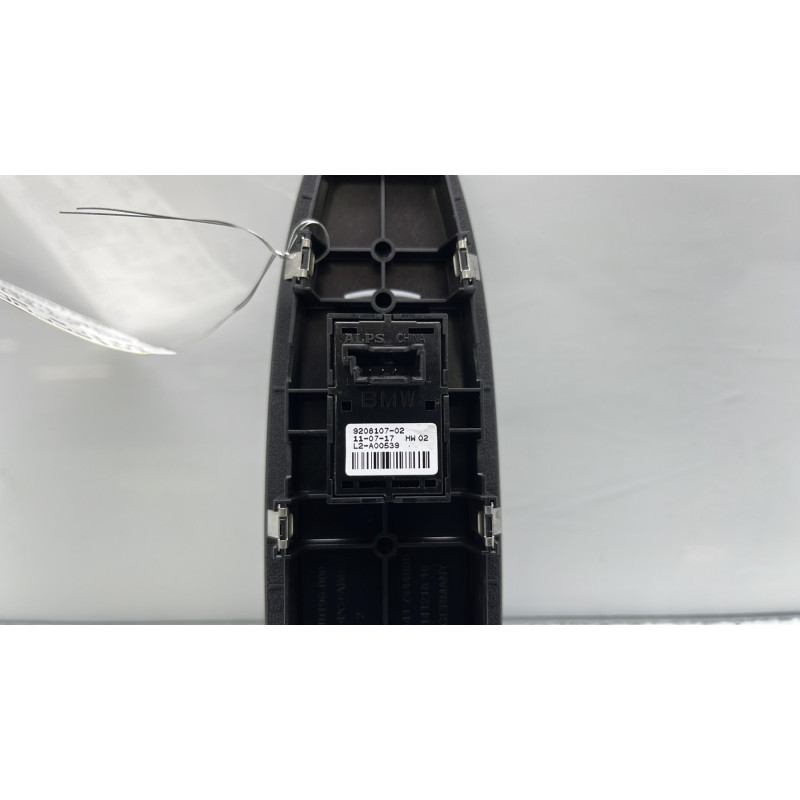 Interrupteur de leve vitre avant droit BMW SERIE 1 F21 Photo n°5