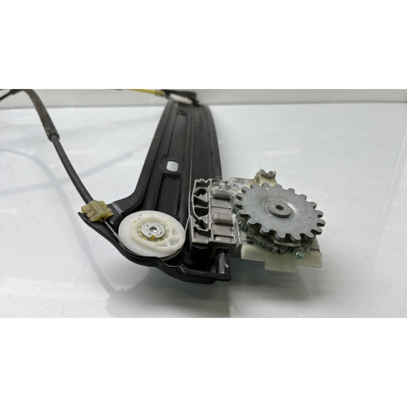 Leve vitre electrique avant droit BMW SERIE 1 F21 Photo n°10