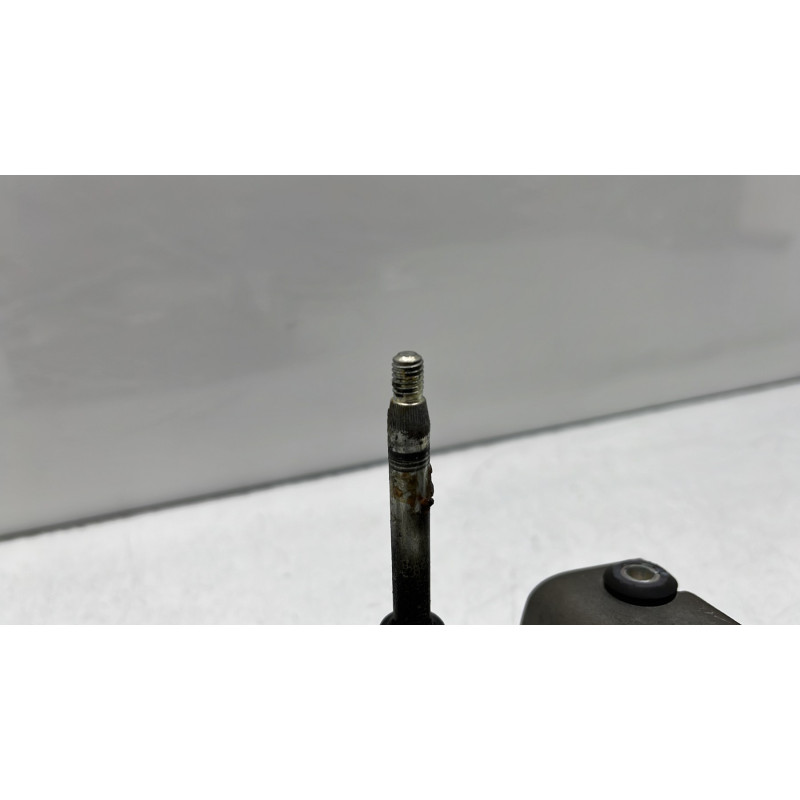 Moteur essuie glace arriere BMW SERIE 1 F21 Photo n°2