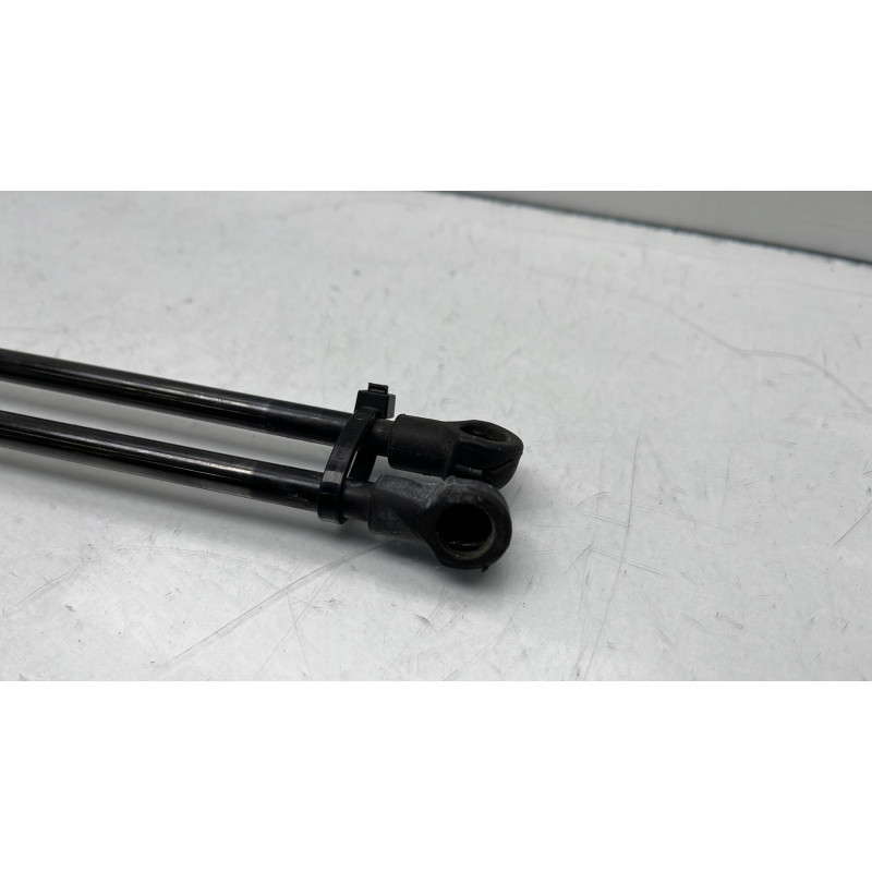 Verin de coffre BMW SERIE 1 F21 Photo n°3