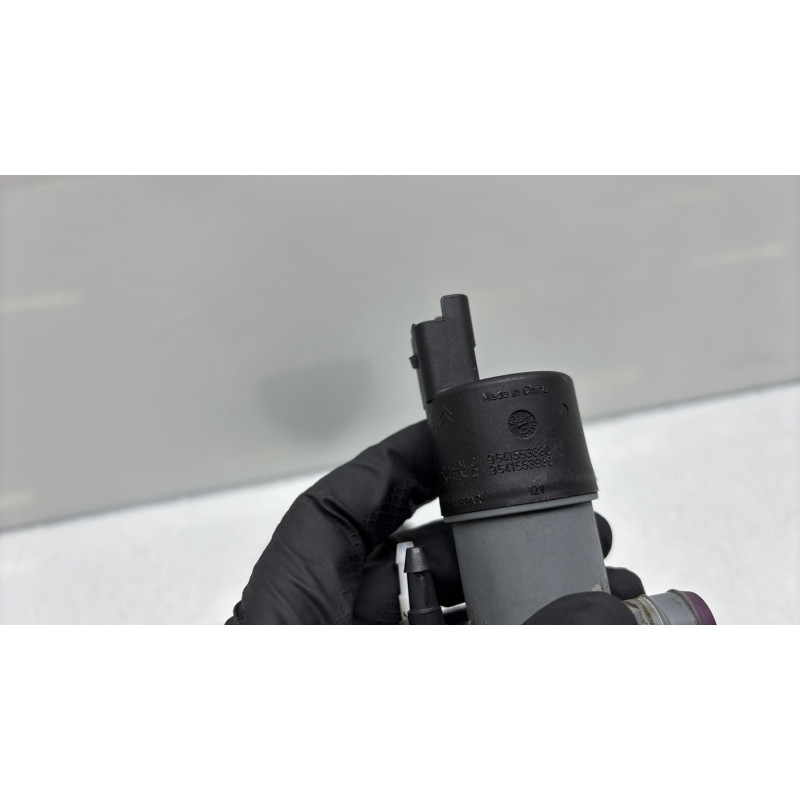 Pompe lave glace avant DACIA DUSTER 1 Photo n°4