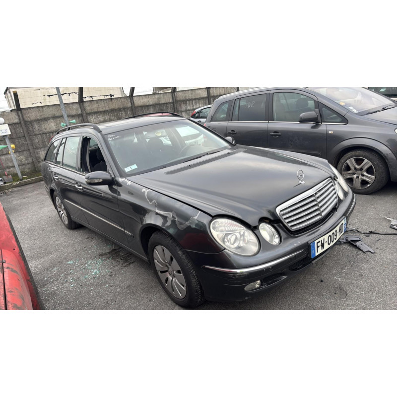 Capot MERCEDES CLASSE E 211 Photo n°13