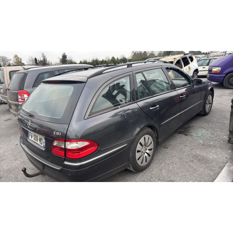 Capot MERCEDES CLASSE E 211 Photo n°14