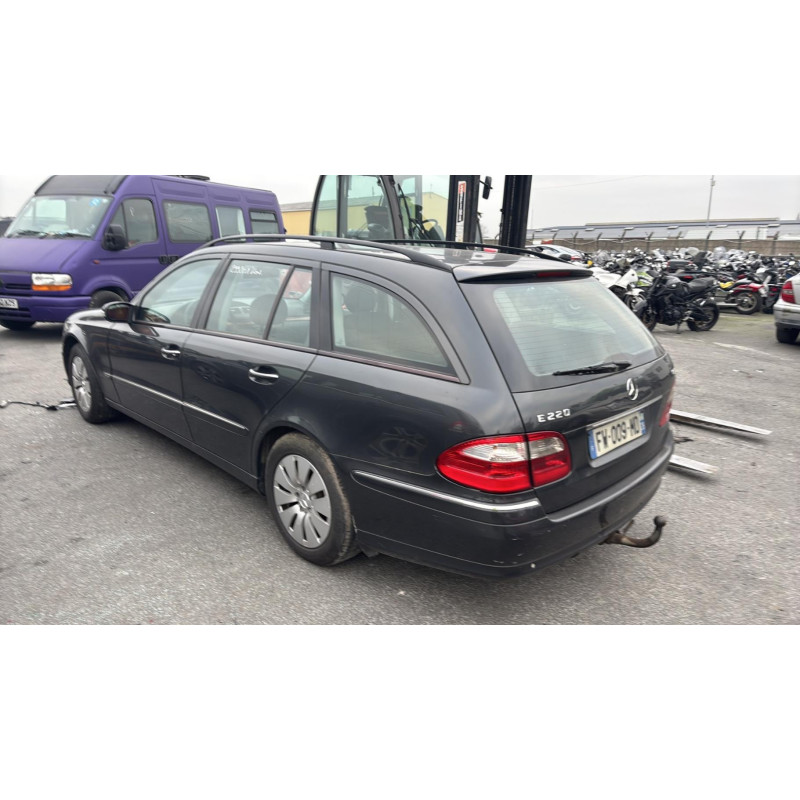 Capot MERCEDES CLASSE E 211 Photo n°15