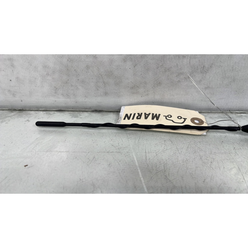 Antenne FIAT PUNTO EVO 3 Photo n°3