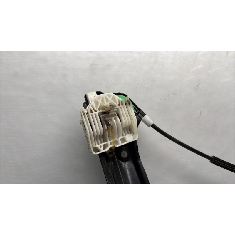 Leve vitre electrique avant droit BMW SERIE 1 E87 Photo n°4