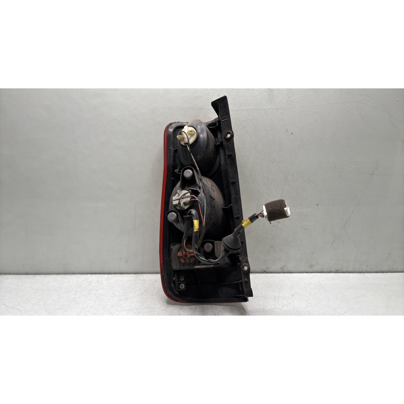 Feu arriere principal droit (feux) HYUNDAI MATRIX Photo n°2