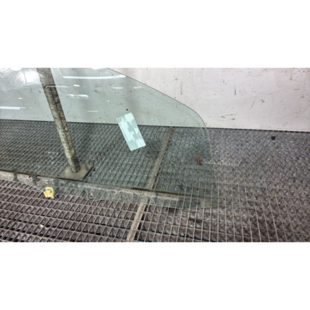 Vitre avant droit TOYOTA AYGO 1