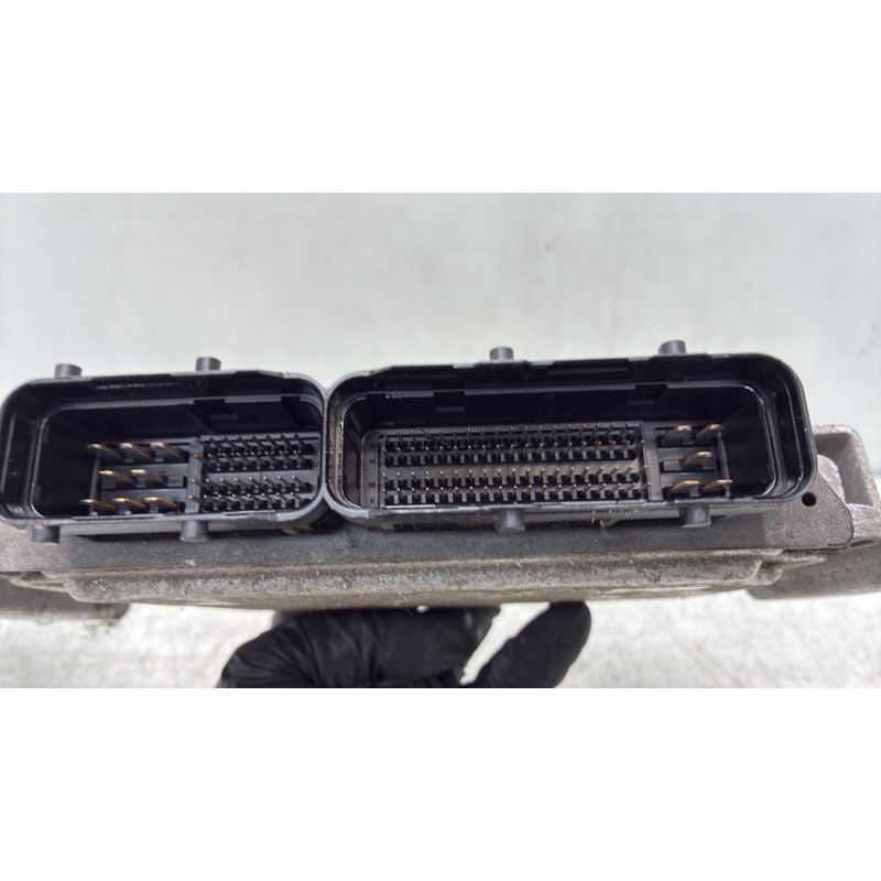 Calculateur moteur TOYOTA AYGO 1 Photo n°4