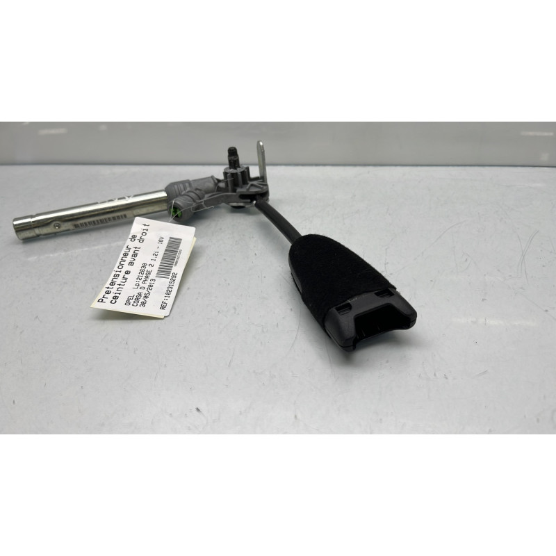 Pretensionneur de ceinture avant droit OPEL CORSA D Photo n°4