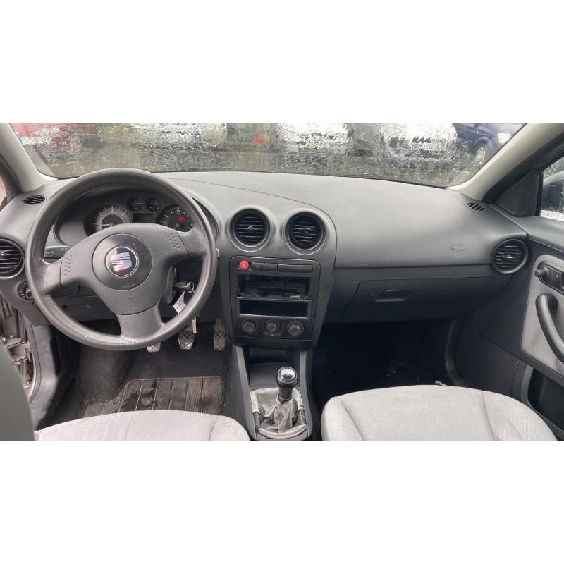 Feu arriere principal gauche (feux) SEAT IBIZA 3 Photo n°15