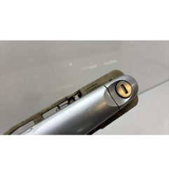 Poignee porte avant droit VOLKSWAGEN NEW BEETLE 1