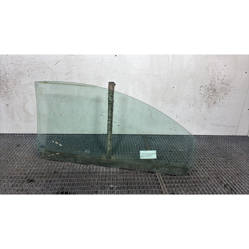 Vitre avant gauche VOLKSWAGEN NEW BEETLE 1 Photo n°4