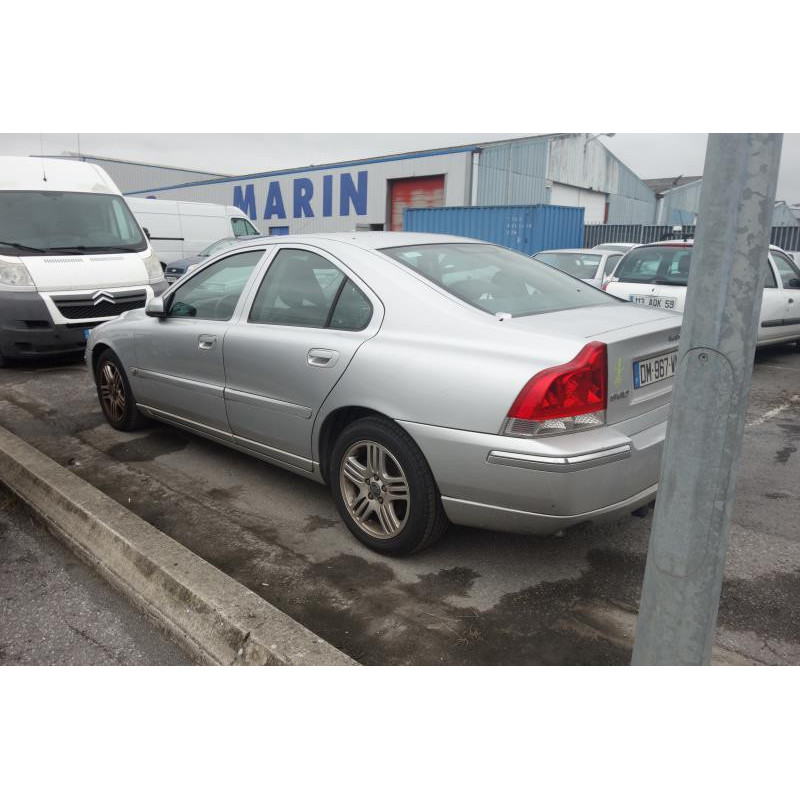Vitre avant gauche VOLVO S 60 1 Photo n°9