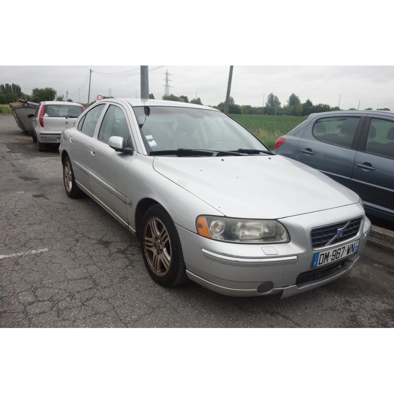 Vitre avant gauche VOLVO S 60 1 Photo n°10