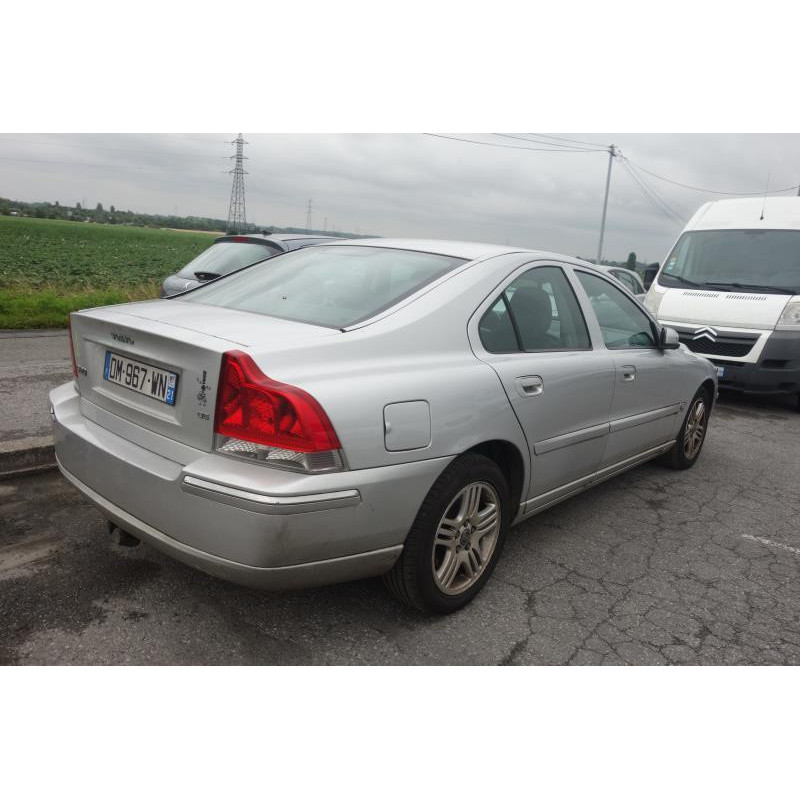 Vitre avant gauche VOLVO S 60 1 Photo n°12