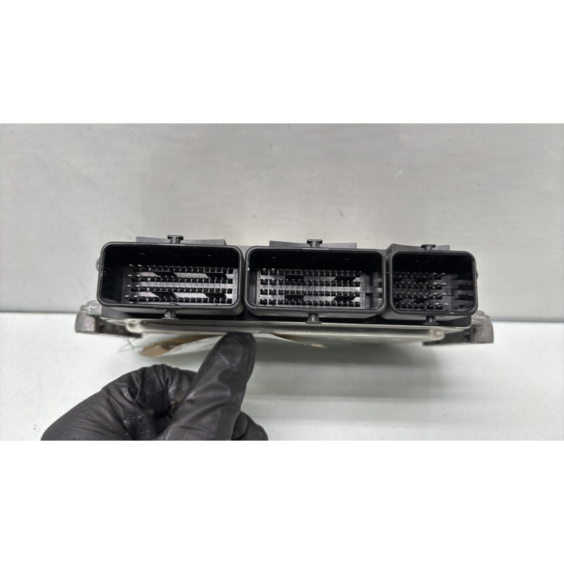 Calculateur moteur RENAULT TWINGO 3 Photo n°3