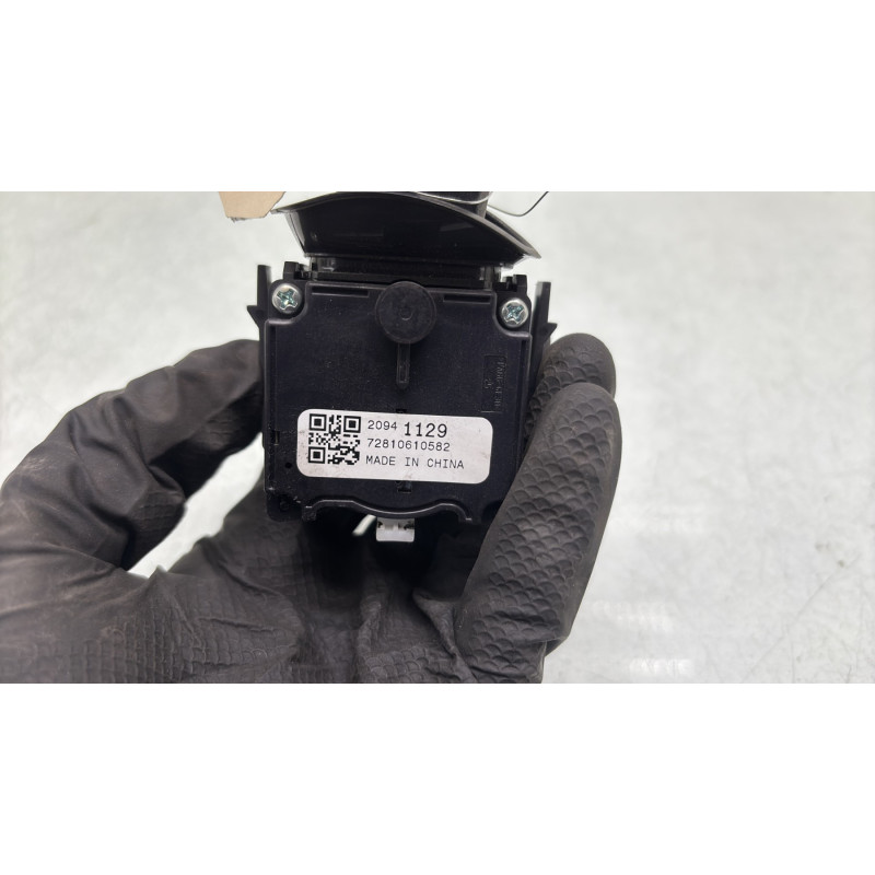 Commande de phare OPEL CORSA E Photo n°4
