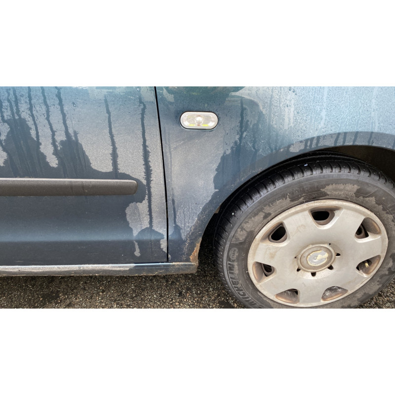 Capot VOLKSWAGEN POLO 4 Photo n°18