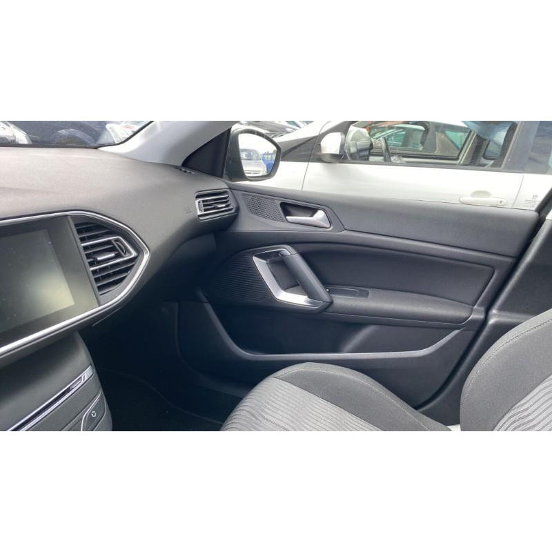 Boitier BSI PEUGEOT 308 2 Photo n°16