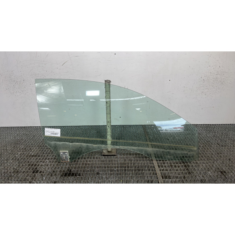 Vitre avant droit MERCEDES CLASSE CLK 209 Photo n°1