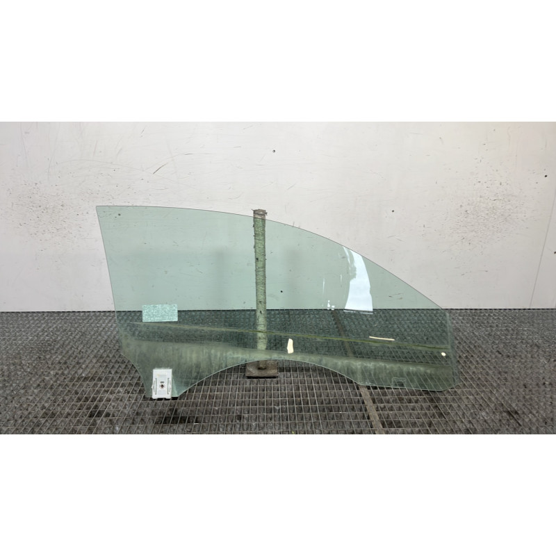 Vitre avant gauche MERCEDES CLASSE CLK 209 Photo n°4