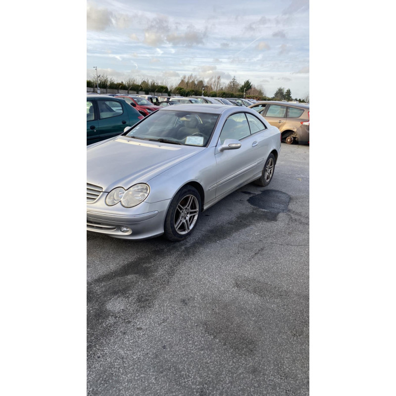 Vitre avant gauche MERCEDES CLASSE CLK 209 Photo n°16