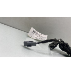 Attache ceinture arriere gauche RENAULT CLIO 4