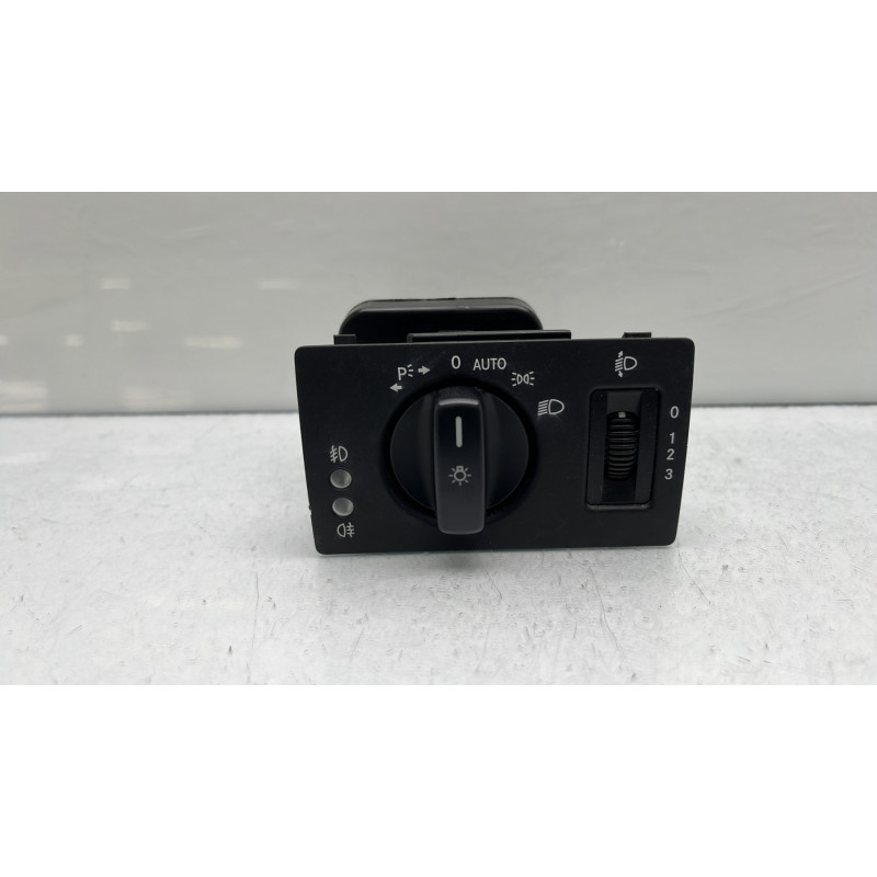 Commande de phare MERCEDES CLASSE B 245 Photo n°1