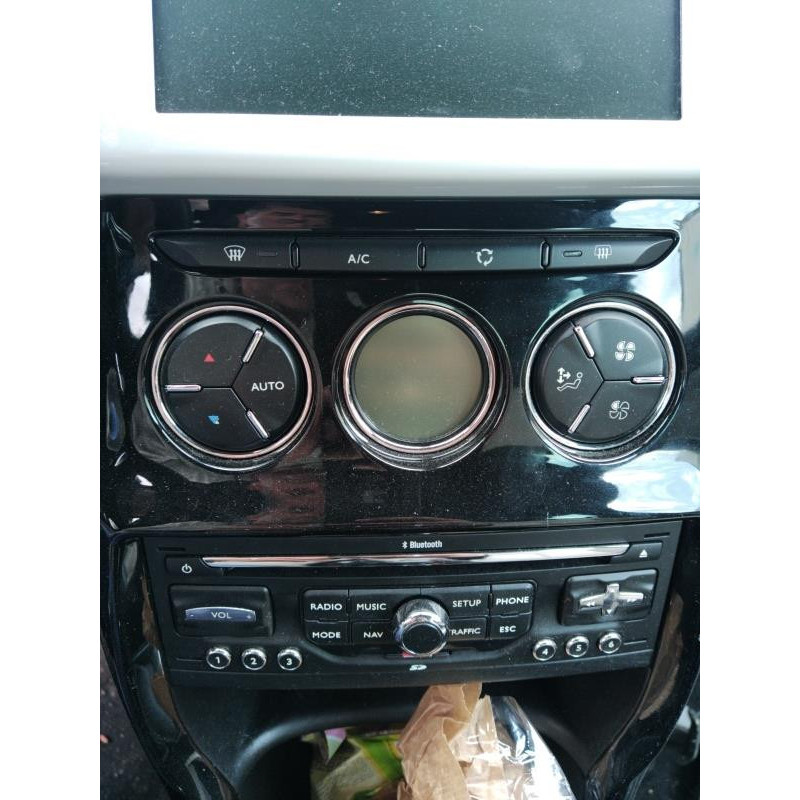 Commande chauffage CITROEN DS3 Photo n°18