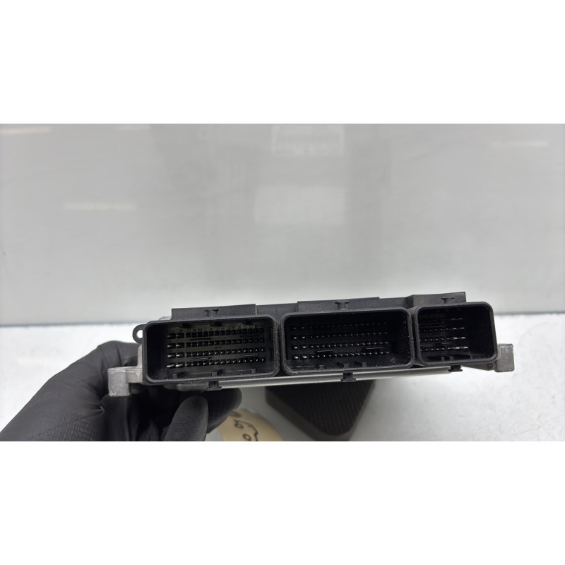 Calculateur moteur RENAULT SCENIC 3 Photo n°3