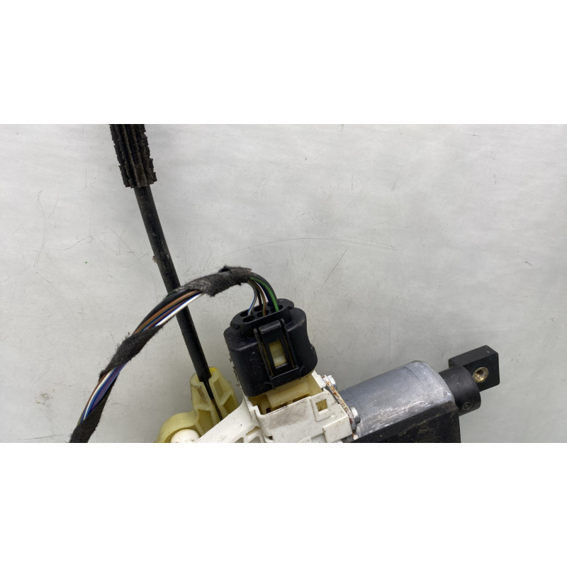 Leve vitre electrique avant gauche BMW SERIE 3 E92 Photo n°7
